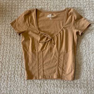 Euc Hollister Tan tee size small